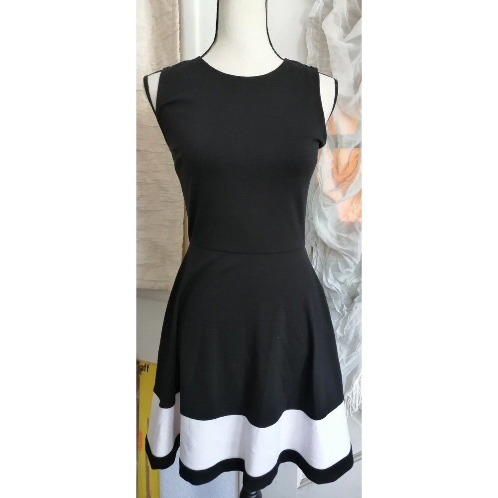 Black Stretch Fit and Flare Dress Sleeveless Size M Made in USA Classic